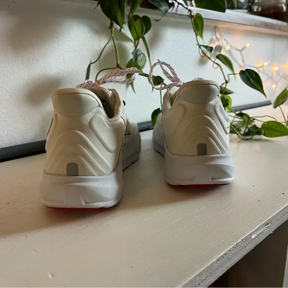 ALTRA Women’s Torin 7 Road Running Shoe - Picture 5 of 7